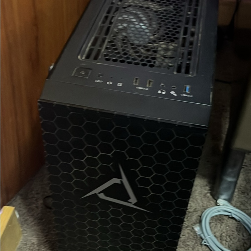 Gaming desk top used